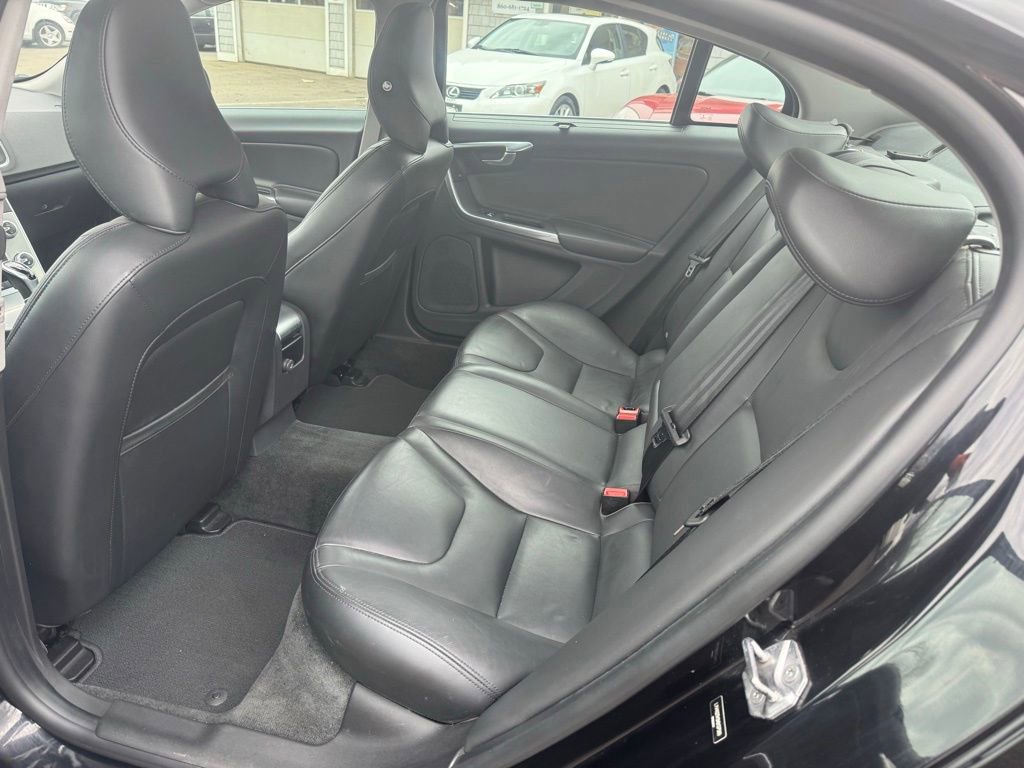 Used 2017 Volvo S60 T5 Inscription w/ Convenience Package image 26