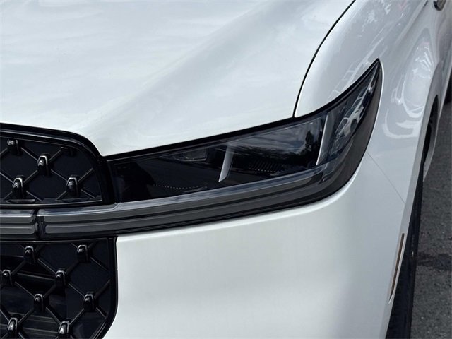 New 2025 Lincoln Navigator Reserve w/ Jet Appearance Package image 10