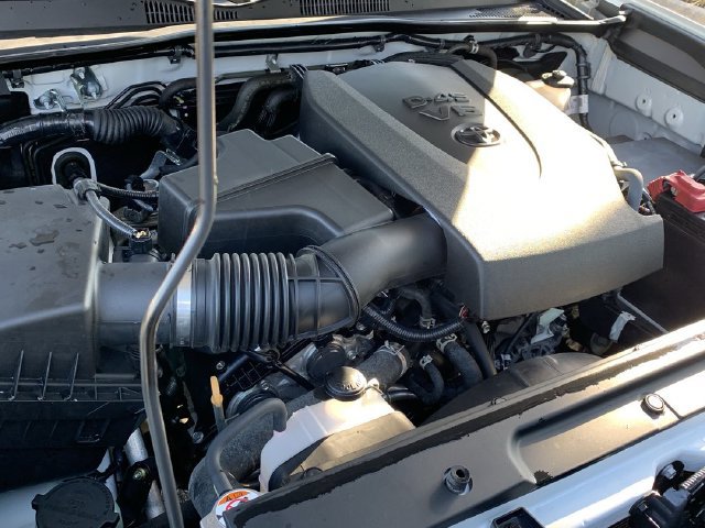 Used 2023 Toyota Tacoma SR5 w/ Technology Package AWD/4WD image 16
