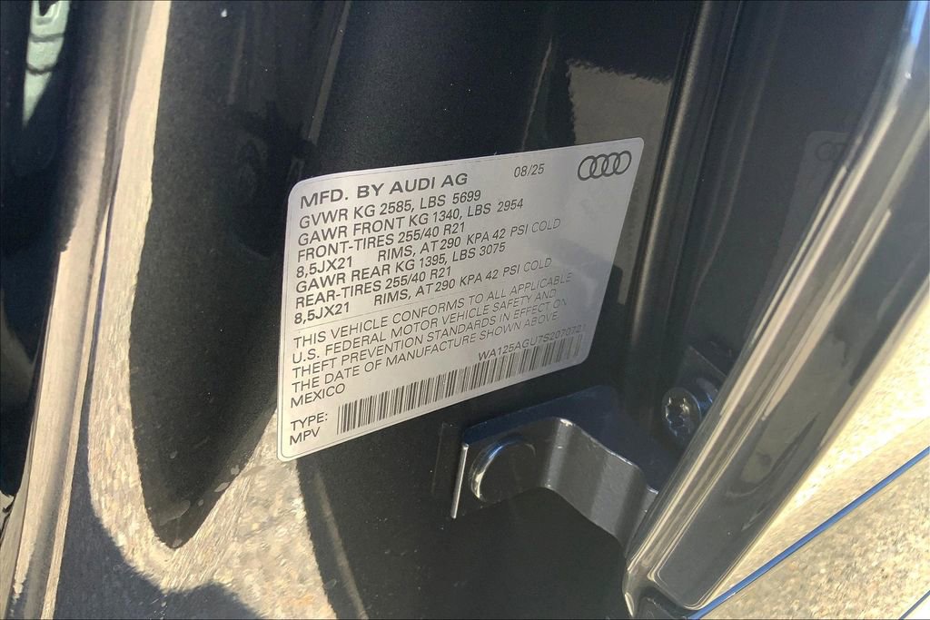 New 2025 Audi SQ5 Premium Plus image 19