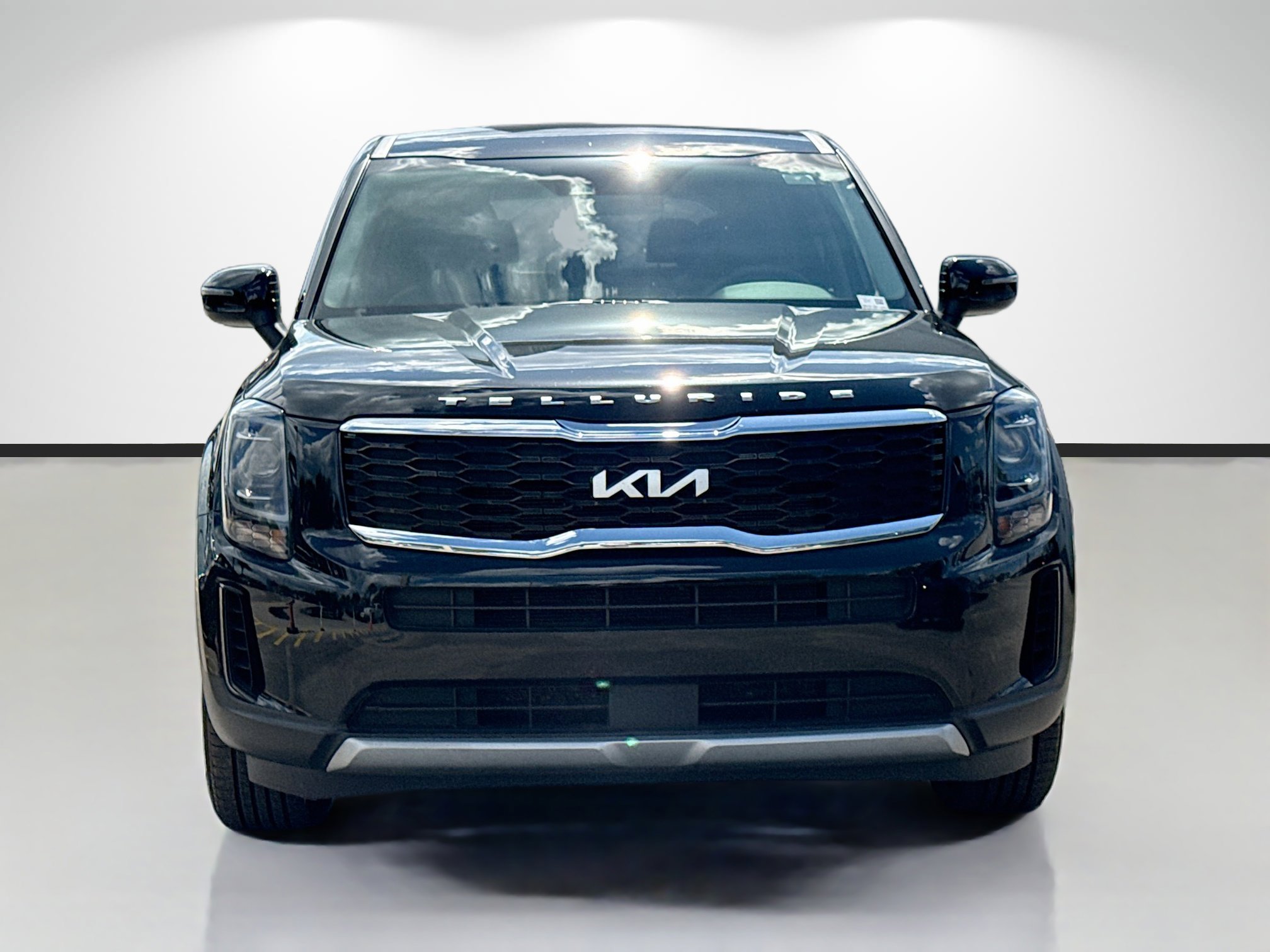 Used 2022 Kia Telluride LX FWD image 8