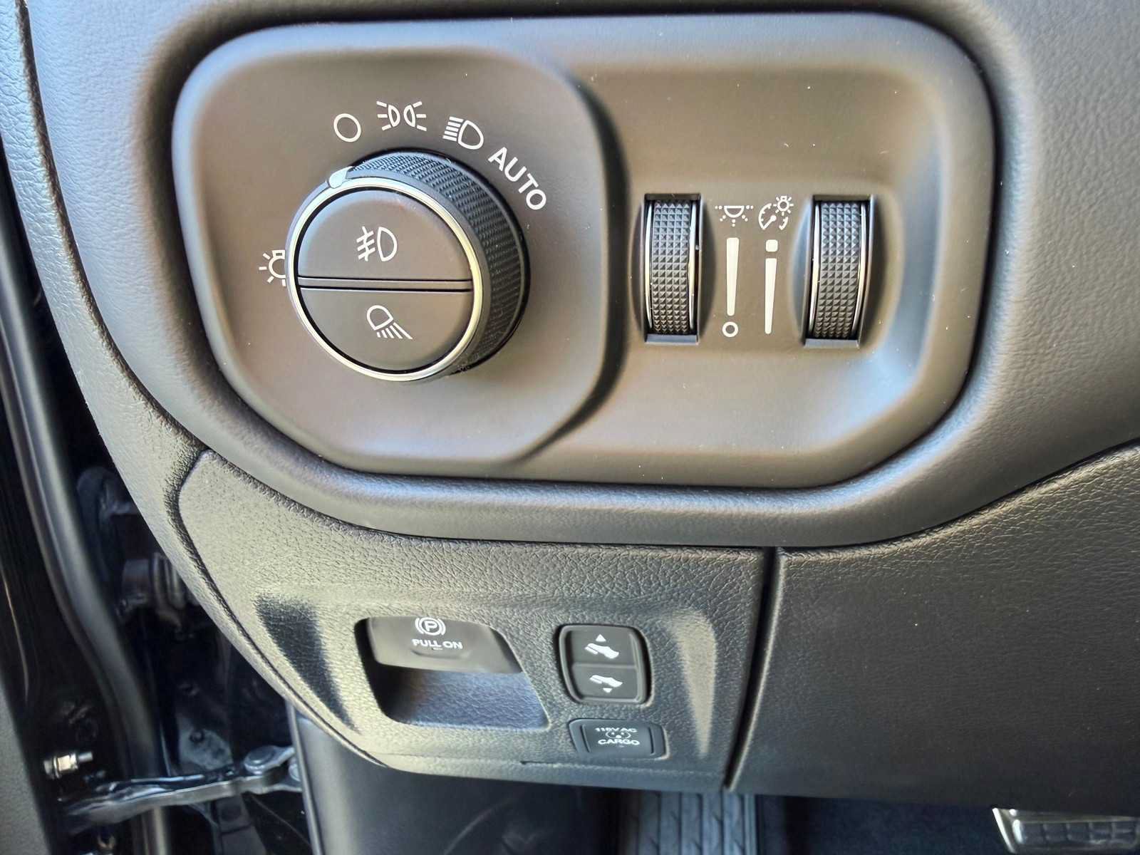 New 2026 RAM 1500 Tungsten AWD/4WD image 31