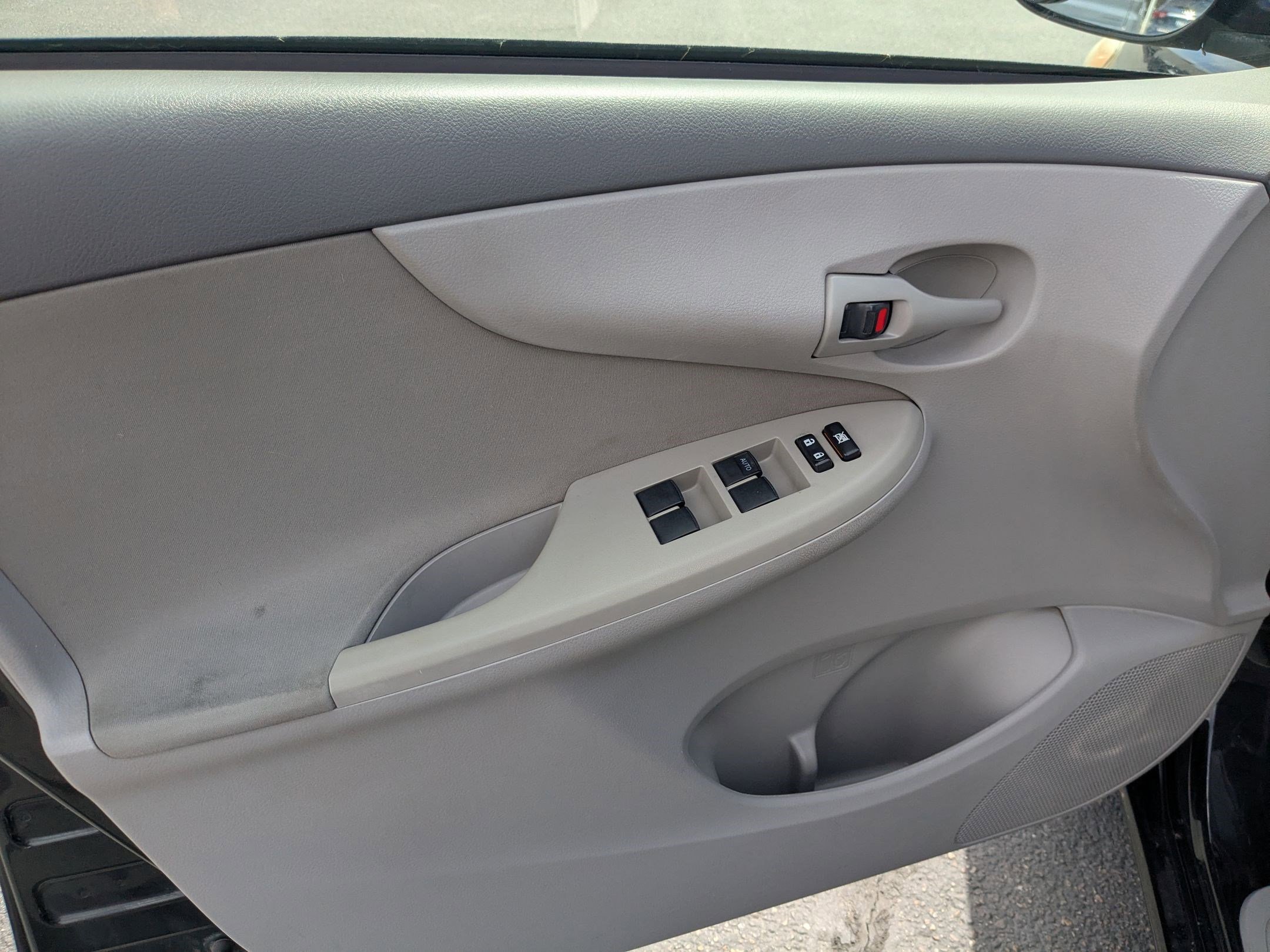 Used 2009 Toyota Corolla LE image 14