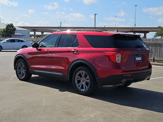 Used 2023 Ford Explorer XLT w/ Equipment Group 202A RWD image 7