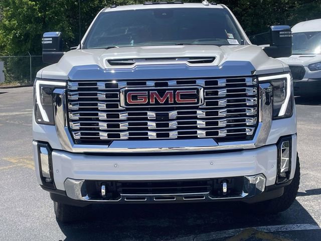 Used 2025 GMC Sierra 2500 Denali w/ Denali Reserve Package AWD/4WD image 9