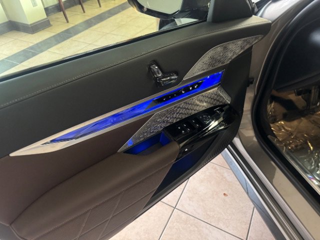 Used 2024 BMW 760i xDrive w/ Executive Package image 22