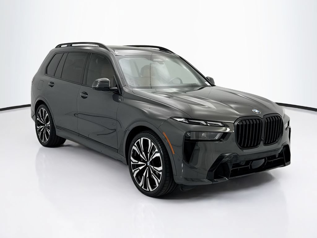 Used 2024 BMW X7 xDrive40i w/ M Sport Package AWD/4WD image 3