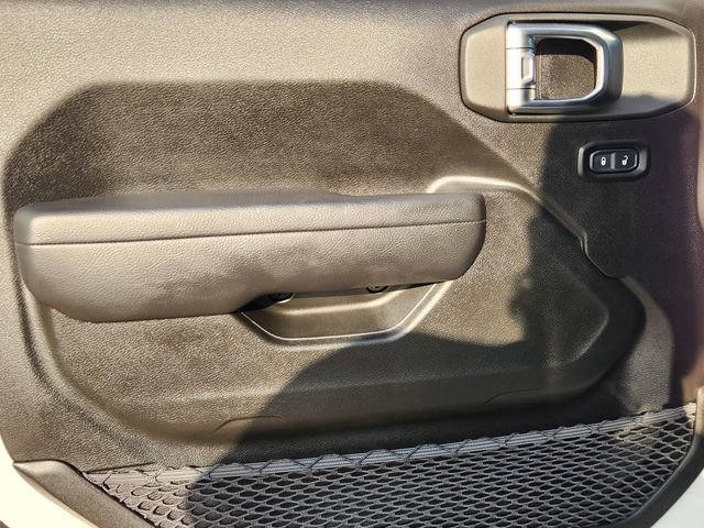 Used 2025 Jeep Gladiator Sport AWD/4WD image 22