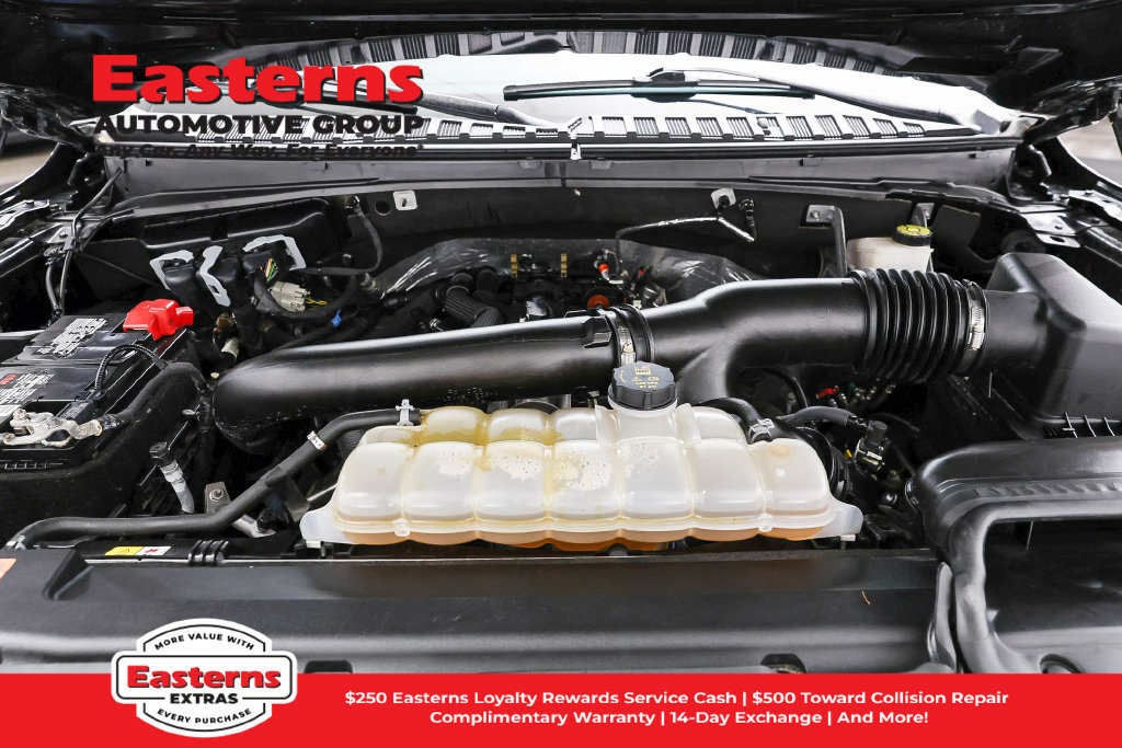 Used 2024 Ford Expedition XLT RWD image 8