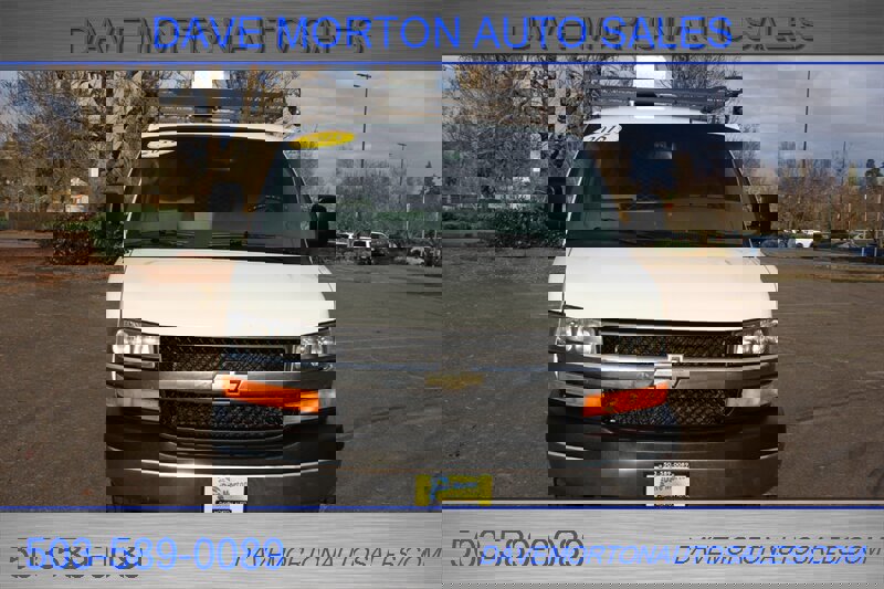 Used 2015 Chevrolet Express 3500 image 6