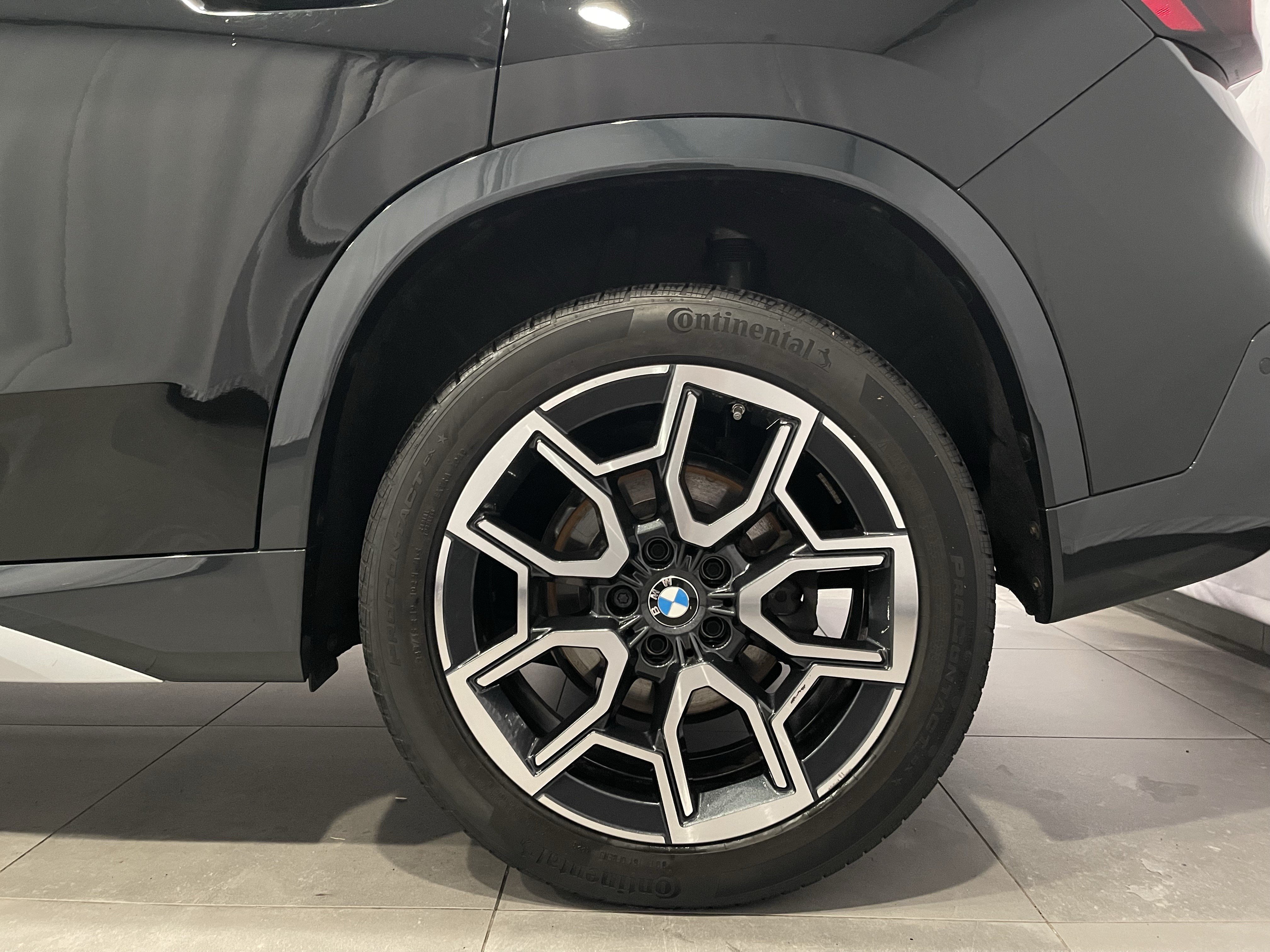 Used 2024 BMW X1 xDrive28i w/ Convenience Package AWD/4WD image 8