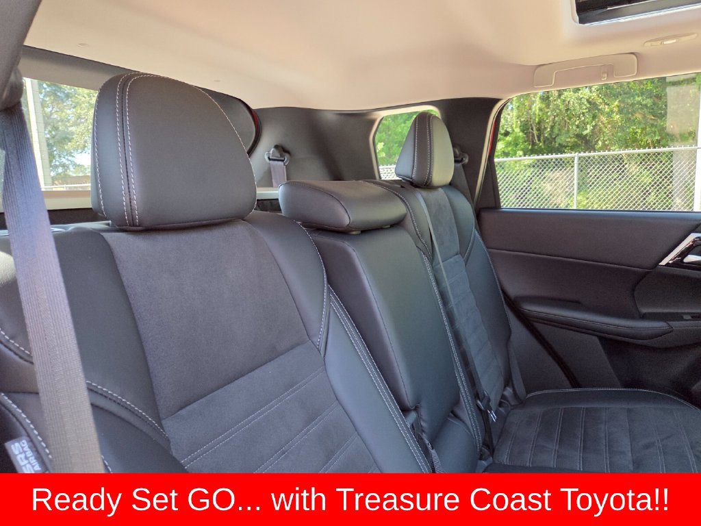Used 2024 Mitsubishi Outlander SE FWD image 19