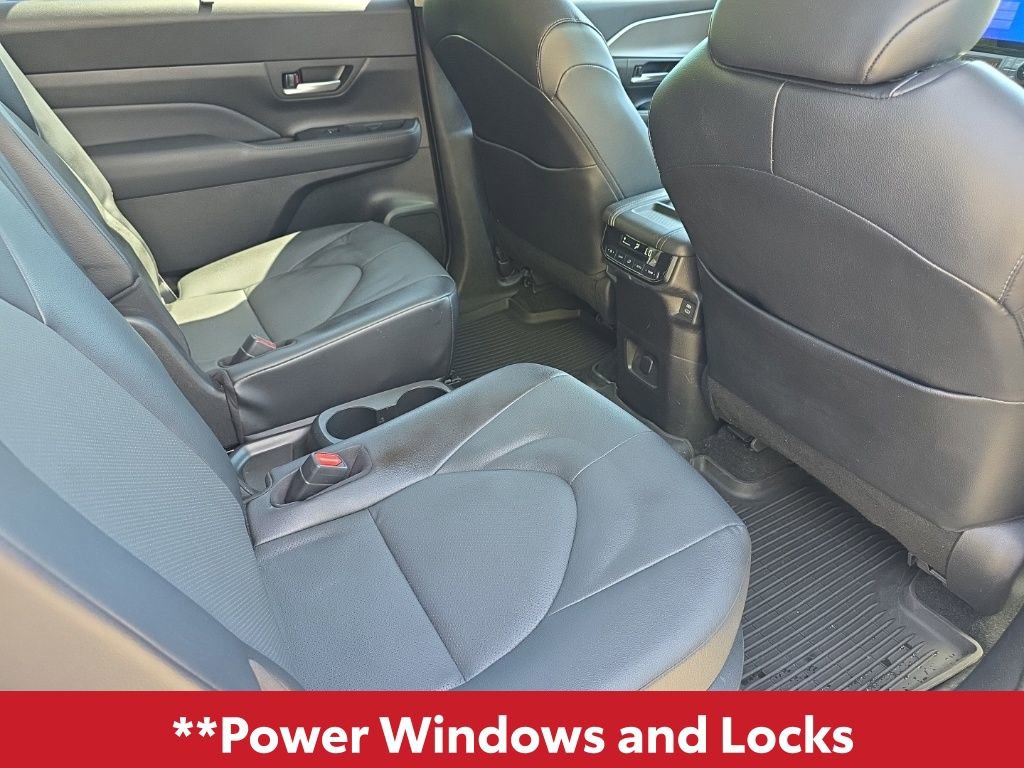 Used 2024 Toyota Grand Highlander XLE image 17