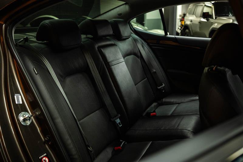 Used 2014 Kia Cadenza Premium image 11