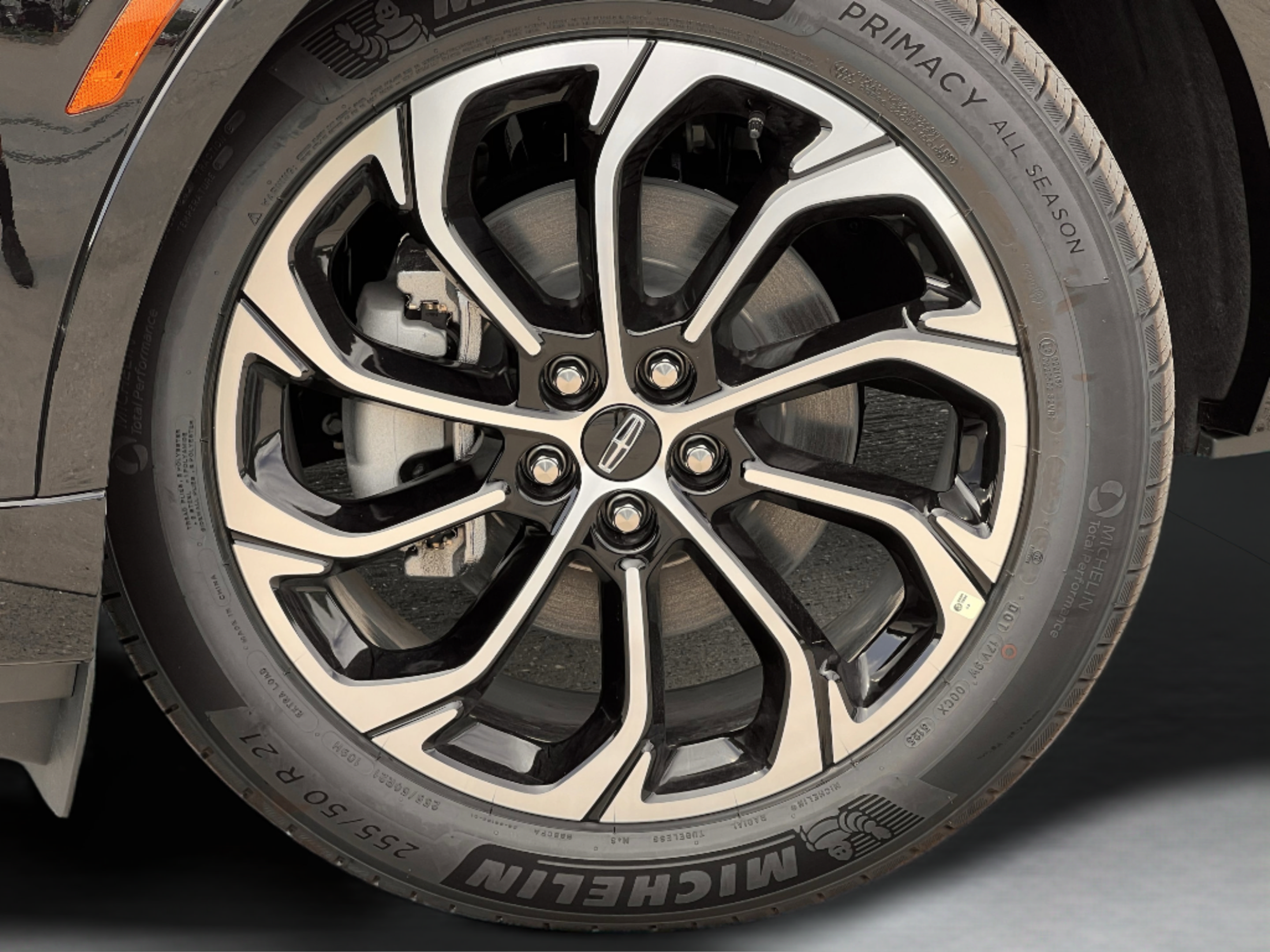 New 2026 Lincoln Nautilus Reserve AWD/4WD image 37