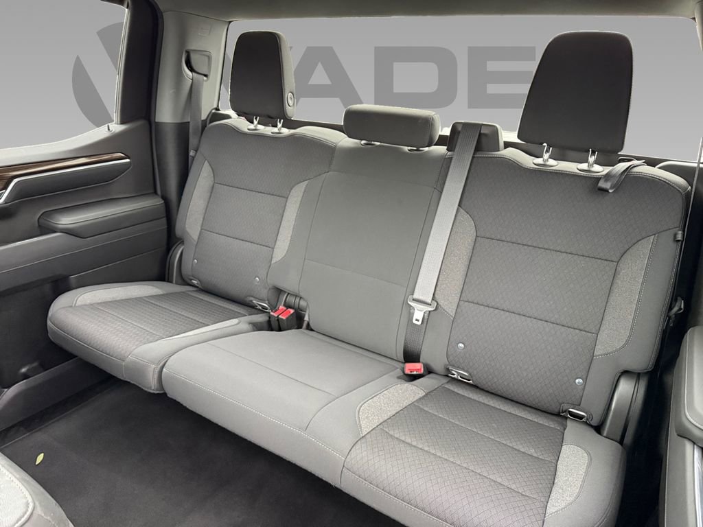 Used 2022 Chevrolet Silverado 1500 LT image 4