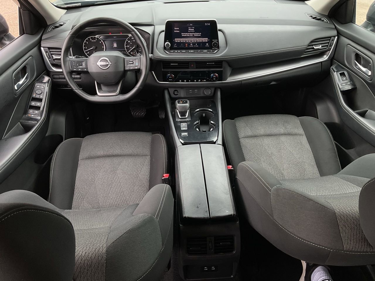 Used 2025 Nissan Rogue SV FWD image 20