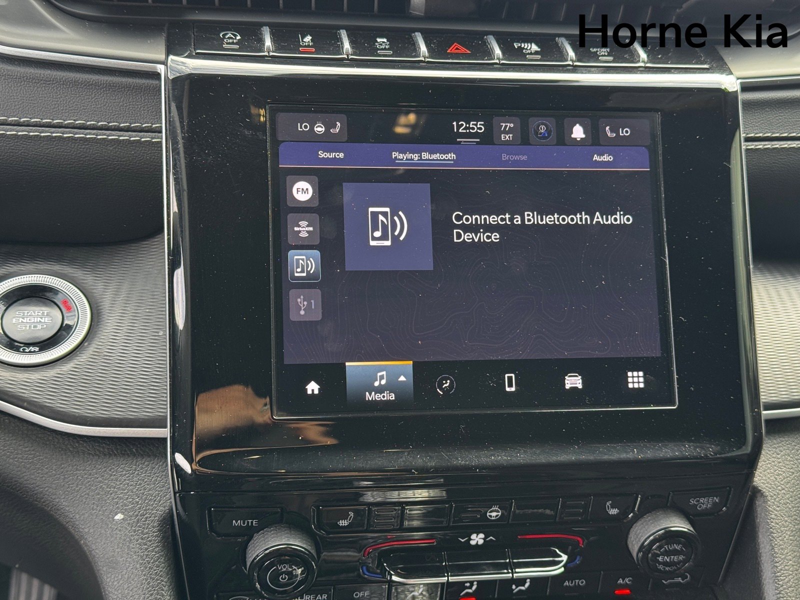 Used 2024 Jeep Grand Cherokee Altitude image 21