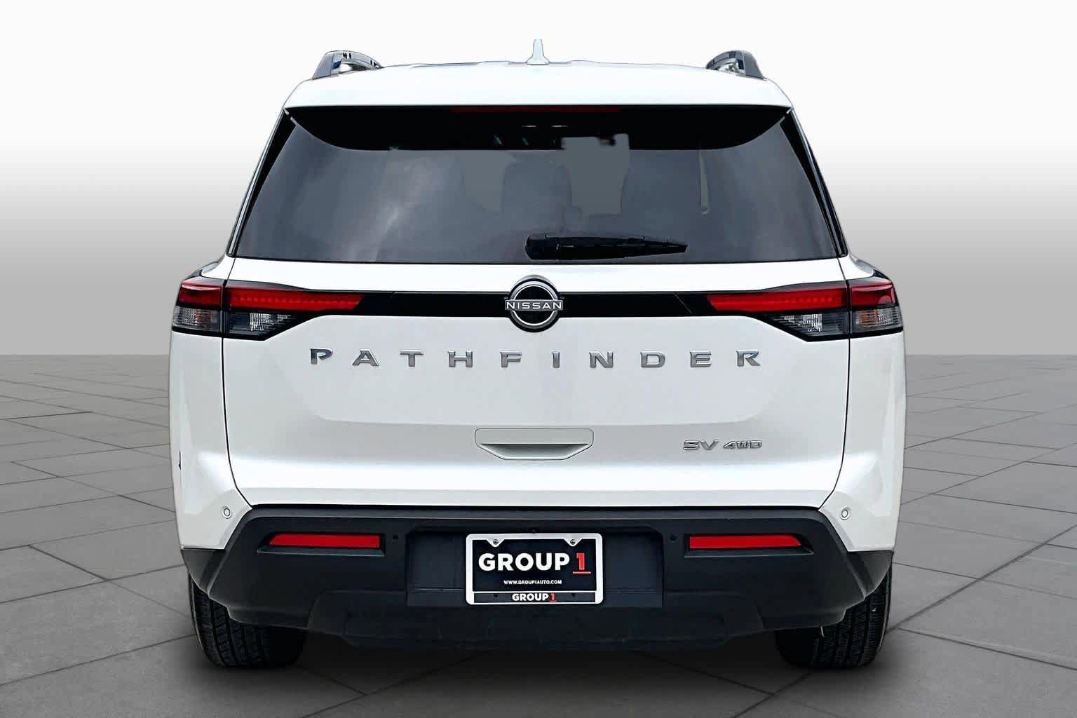Used 2024 Nissan Pathfinder SV AWD/4WD image 5