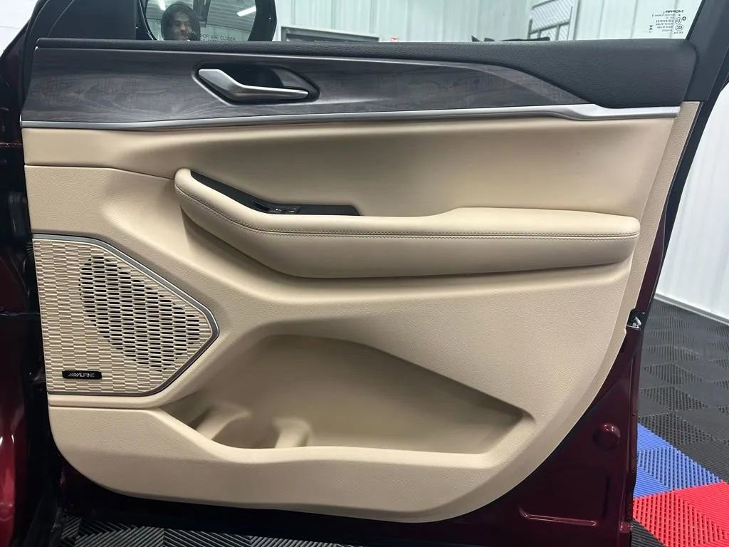 Used 2023 Jeep Grand Cherokee 4WD 4xe image 19