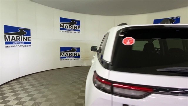 Used 2023 Jeep Grand Cherokee Laredo w/ Luxury Tech Group I image 9