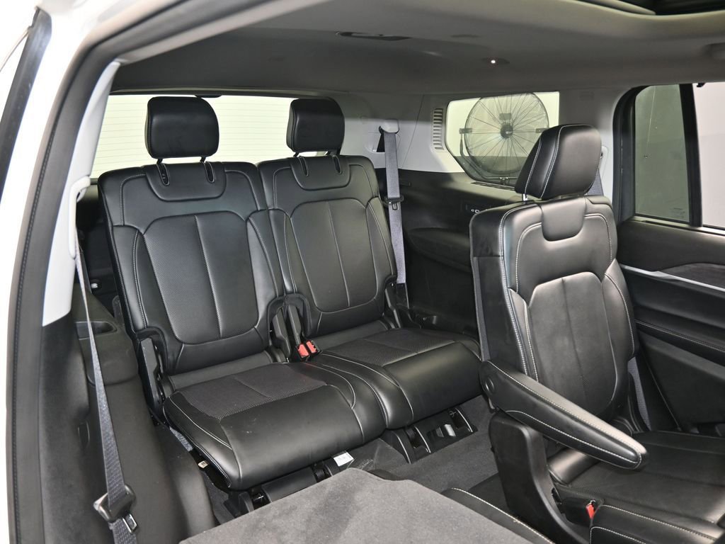 Used 2021 Jeep Grand Cherokee L Limited w/ Luxury Tech Group II image 48