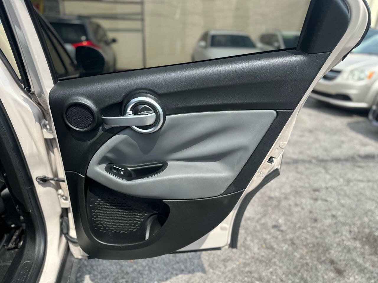 Used 2016 FIAT 500X Easy image 23