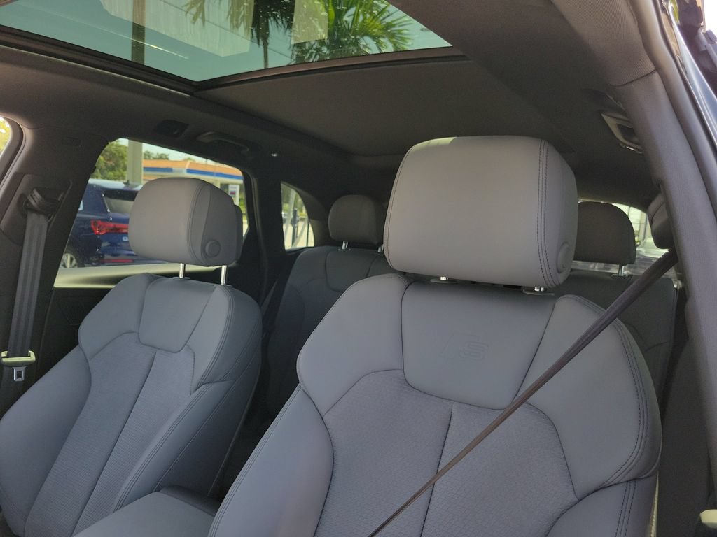 Certified 2025 Audi SQ5 Premium Plus AWD/4WD image 15