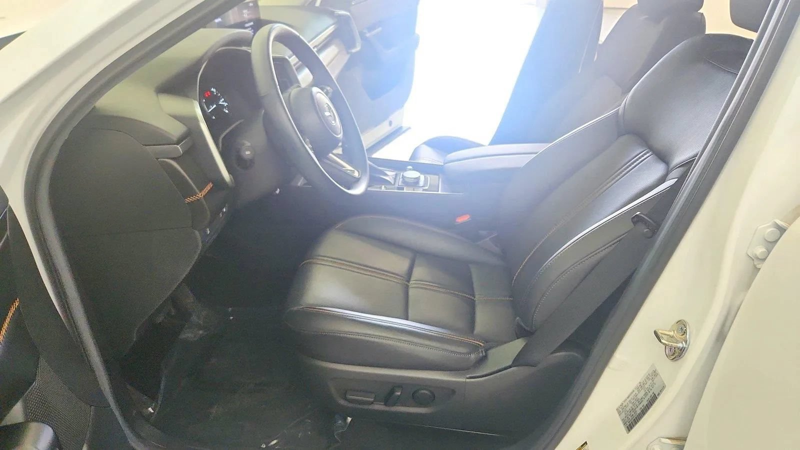 Used 2025 MAZDA CX-50 AWD 2.5 Hybrid w/ Premium Pkg image 15