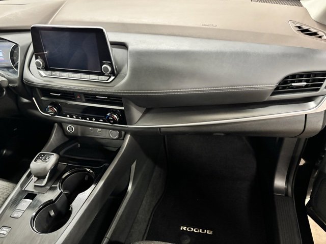 Used 2023 Nissan Rogue SV image 19