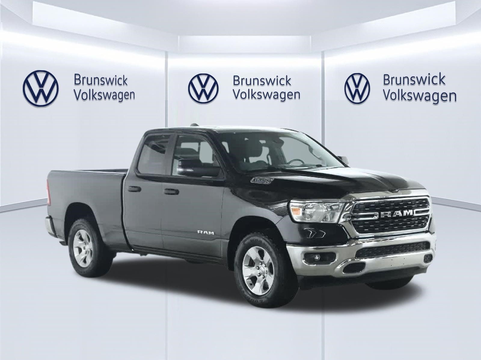 Used 2024 RAM 1500 Big Horn AWD/4WD image 9