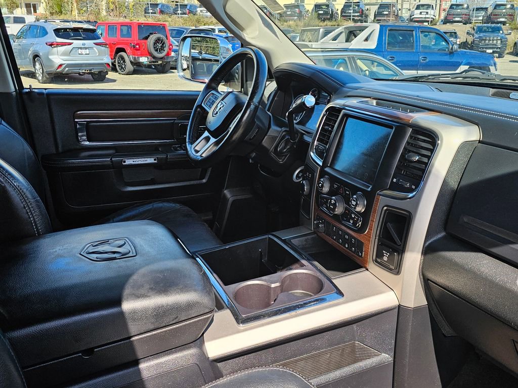 Used 2014 RAM 2500 Laramie w/ Convenience Group AWD/4WD image 11
