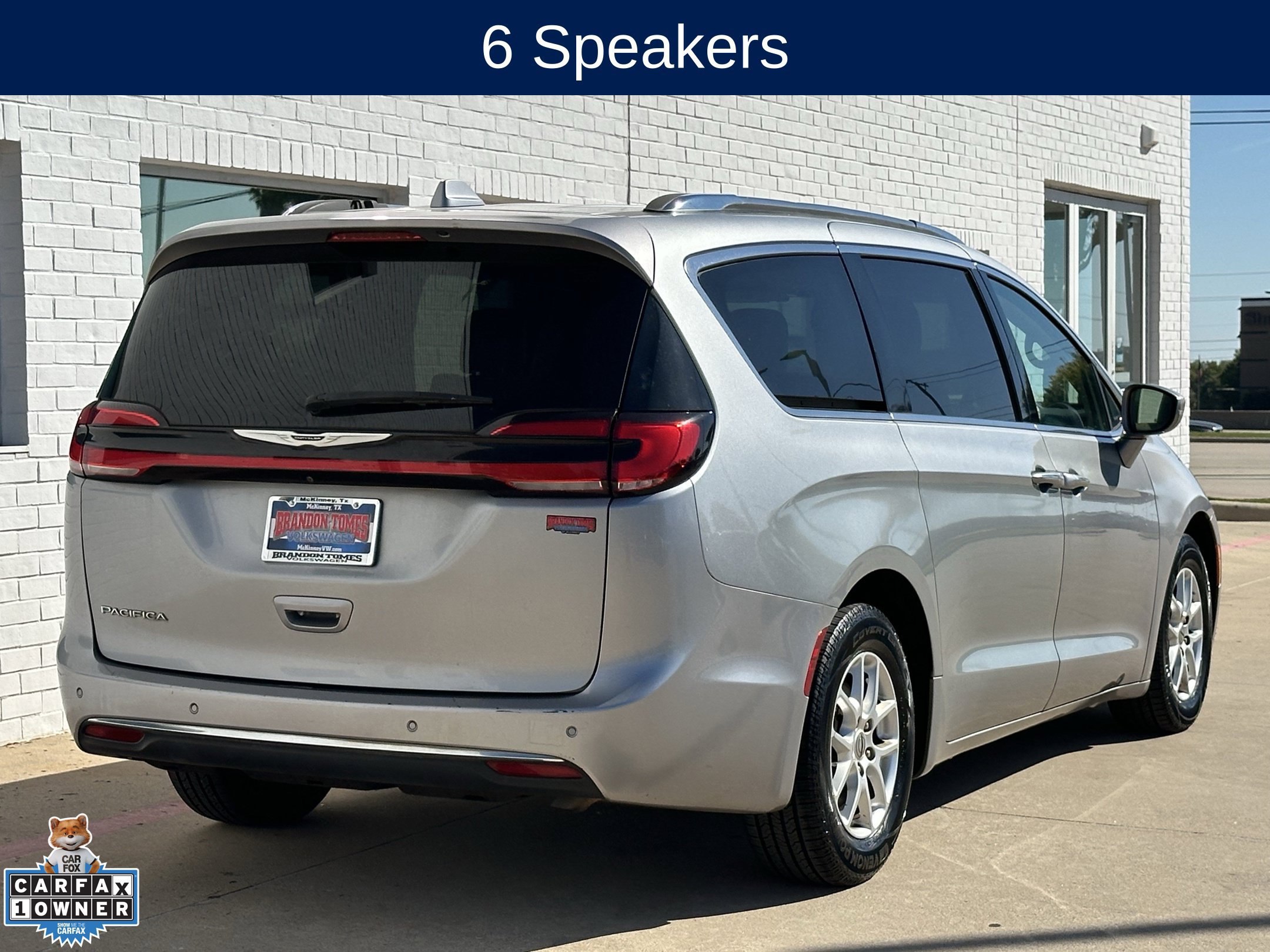 Used 2021 Chrysler Pacifica Touring-L FWD image 6