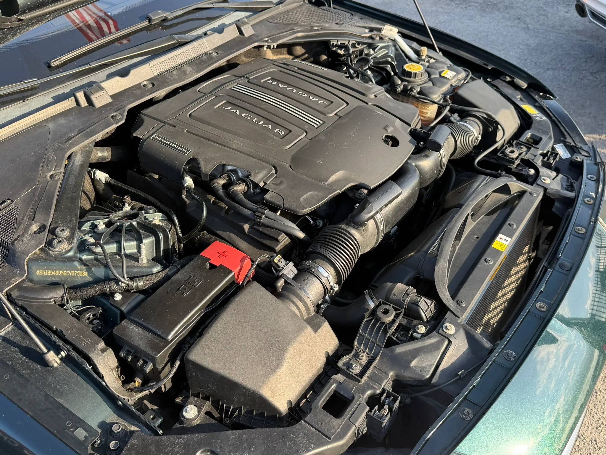 Used 2016 Jaguar XF Premium RWD image 21