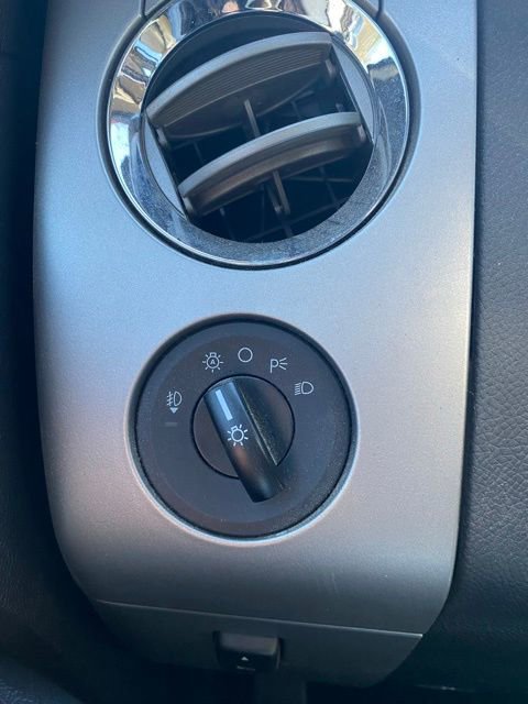 Used 2012 Ford Expedition Limited image 22