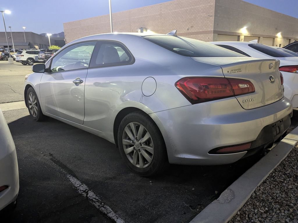 Used 2016 Kia Forte Koup EX w/ EX Premium Package FWD image 6