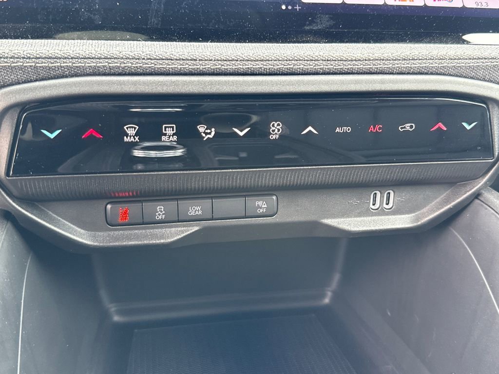 New 2026 Jeep Cherokee Laredo AWD/4WD image 27