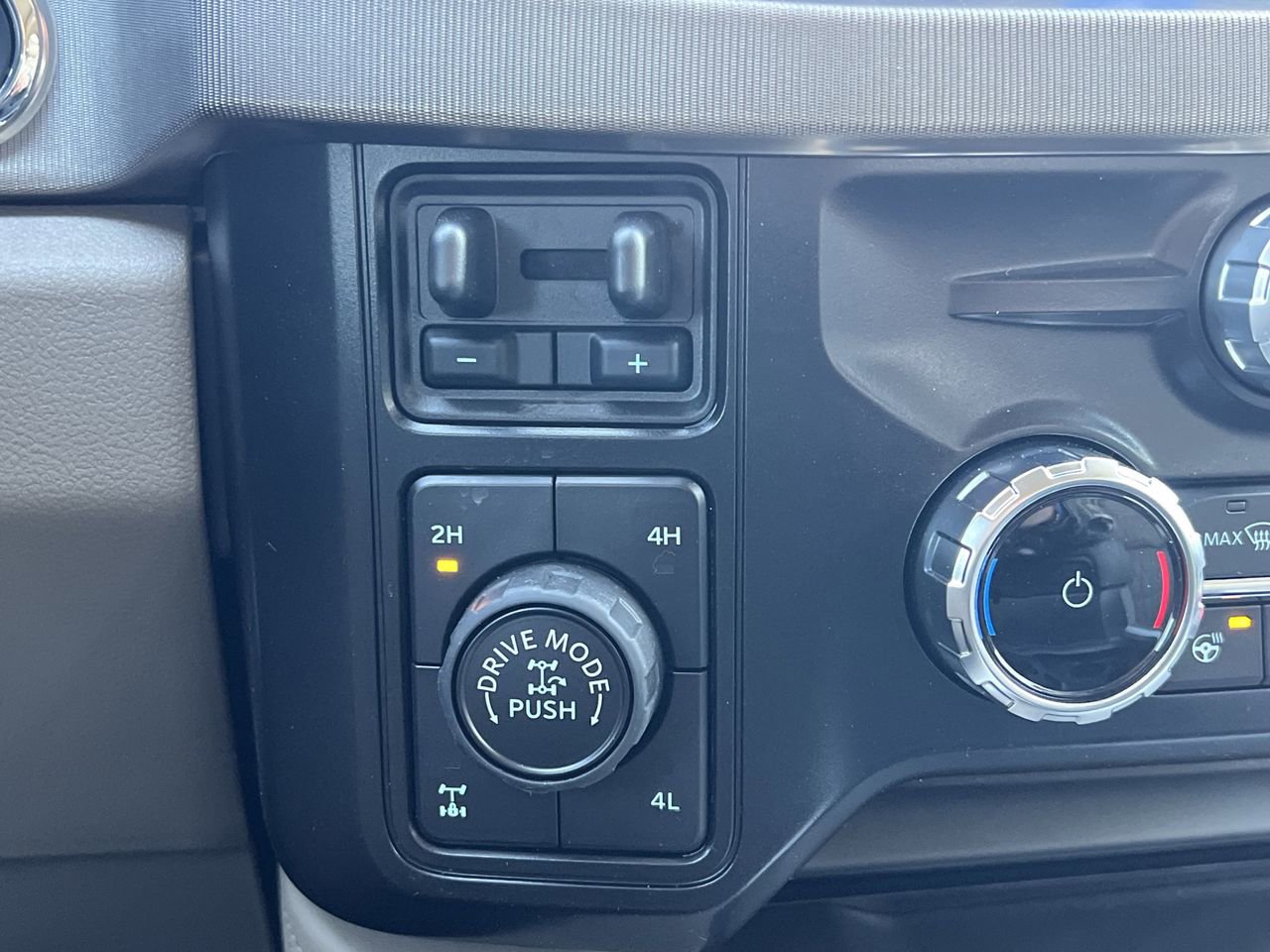 New 2026 Ford F250 Platinum w/ Platinum Plus Package image 7