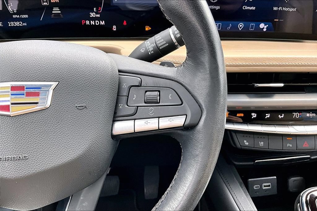 Used 2024 Cadillac XT4 Premium Luxury FWD image 21