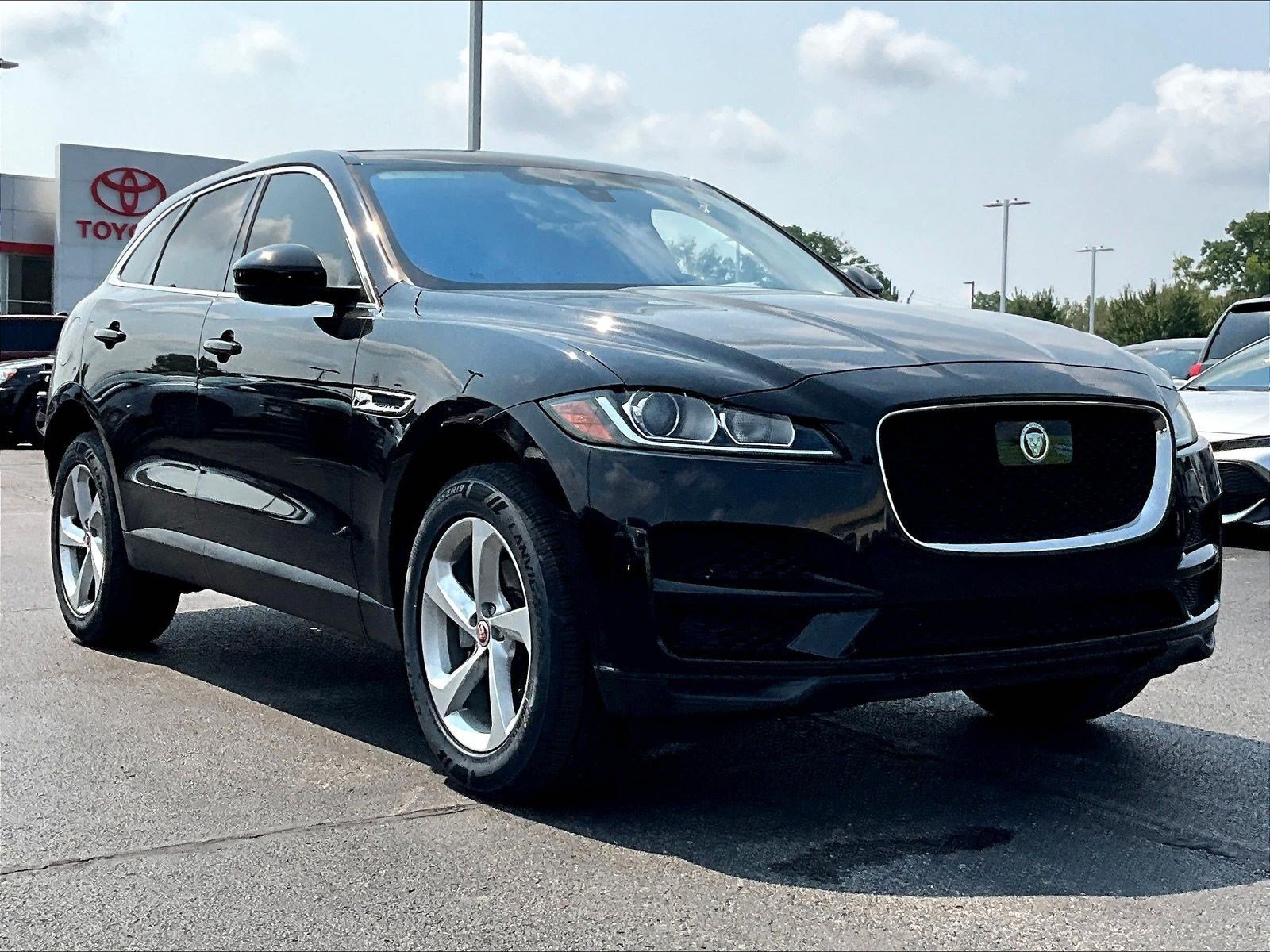 Used 2020 Jaguar F-PACE Premium AWD/4WD image 3