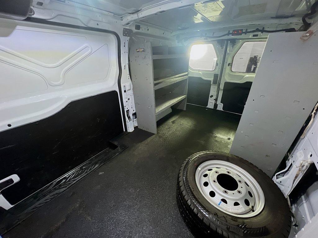 Used 2022 Ford Transit 250 Low Roof AWD image 22