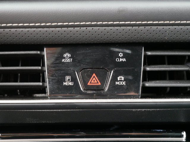 Certified 2025 Volkswagen Atlas SE AWD/4WD image 33