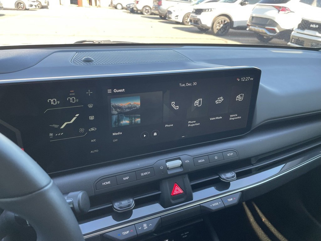 Used 2025 Kia K4 EX image 15