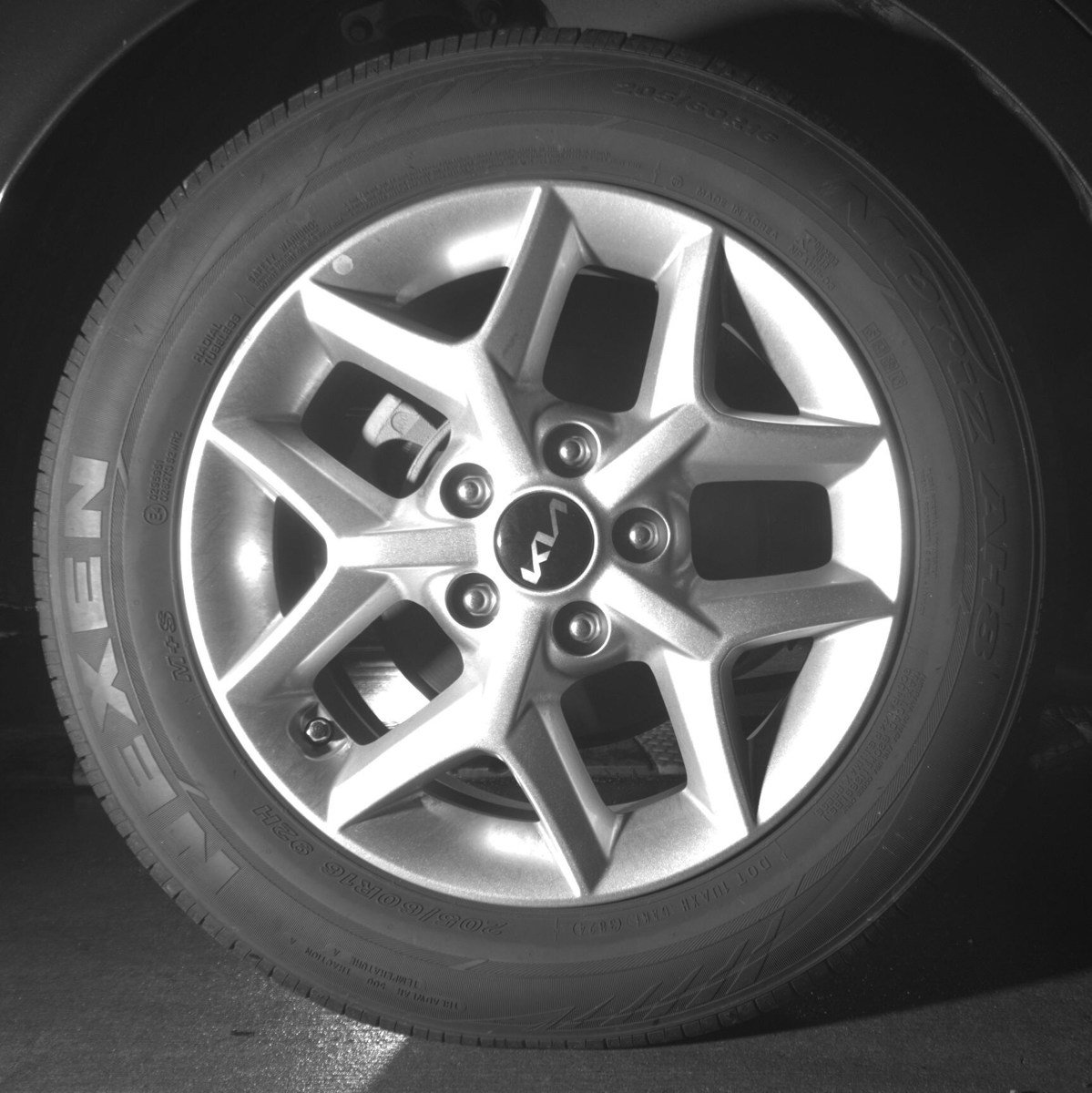 Used 2025 Kia Soul LX w/ LX Technology Package image 12