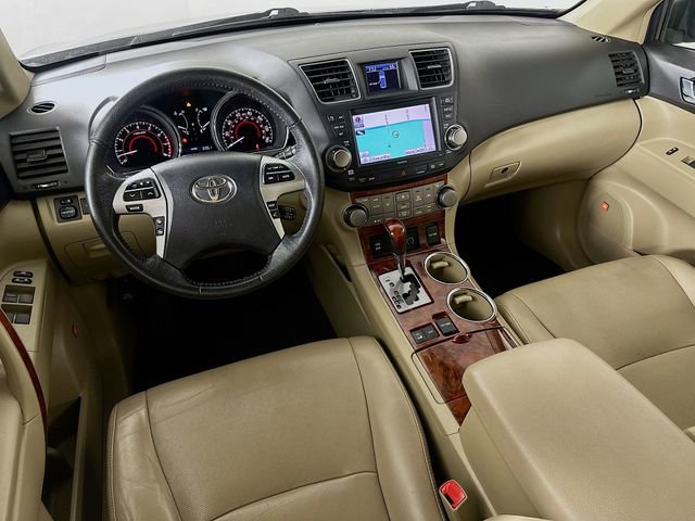 Used 2012 Toyota Highlander Limited w/ Tow Pkg image 34