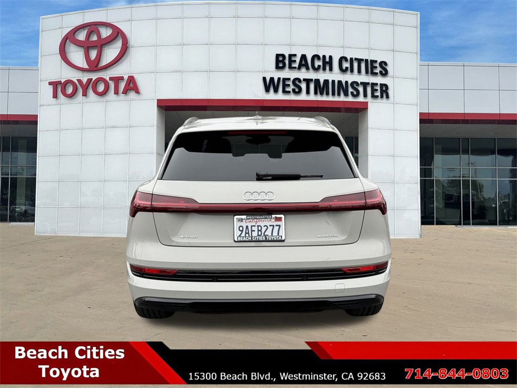 Used 2022 Audi e-tron Premium image 10