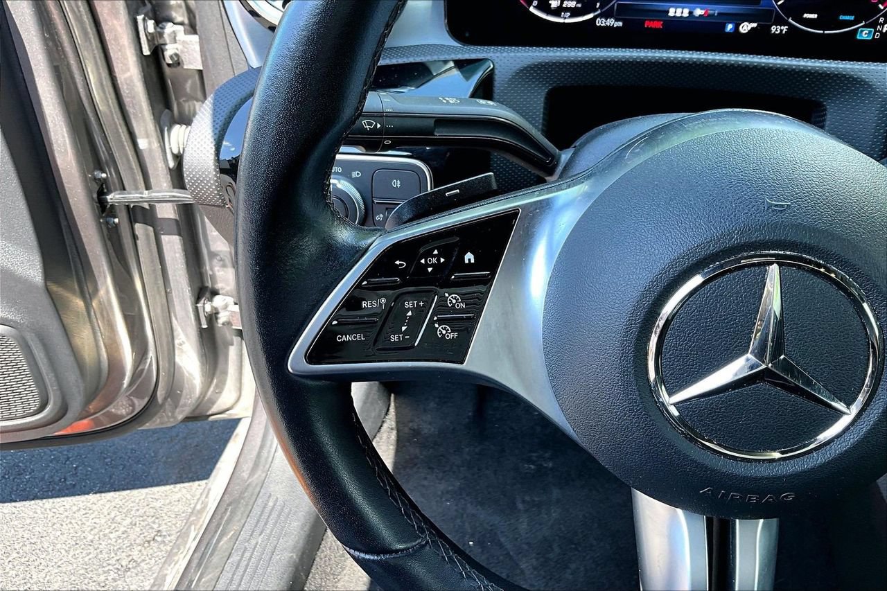Used 2025 Mercedes-Benz CLA 250 image 28