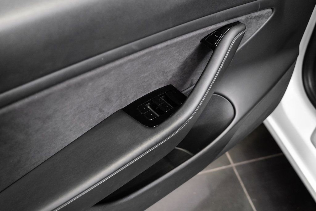 Used 2020 Tesla Model 3 Long Range image 38