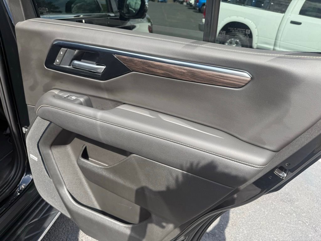 Used 2025 Chevrolet Tahoe Premier w/ Sun And Tow Package image 11