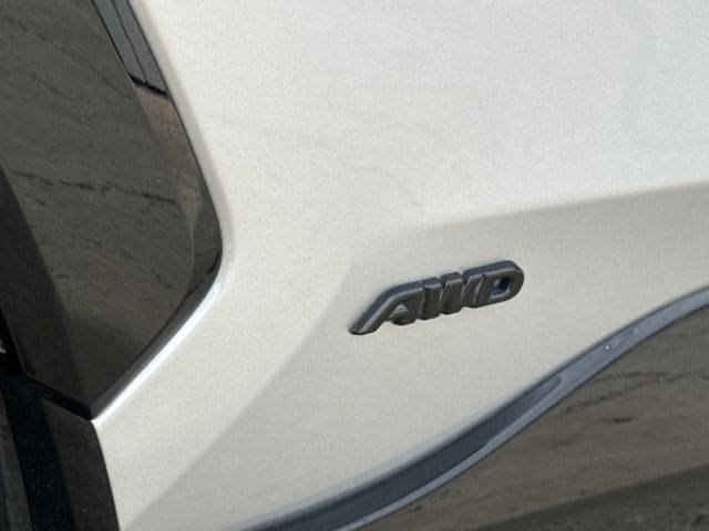 Used 2025 Toyota RAV4 XSE AWD/4WD image 10